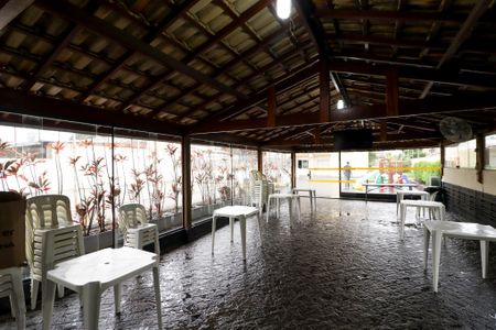 Apartamento à venda com 55m², 2 quartos e 2 vagas Apartamento à venda com 55m², 2 quartos e 2 vagasChurrasqueira