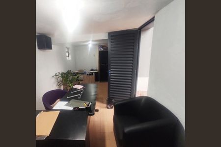 Quarto 2 de casa à venda com 2 quartos, 129m² em Jardim Carvalho, Porto Alegre