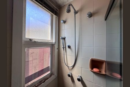 Casa de condomínio à venda com 460m², 5 quartos e 2 vagasSuite 1 - Banheiro