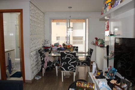 Apartamento à venda com 61m², 2 quartos e 1 vagaSala