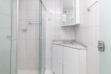 Banheiro de apartamento para alugar com 1 quarto, 40m² em Cristal, Porto Alegre