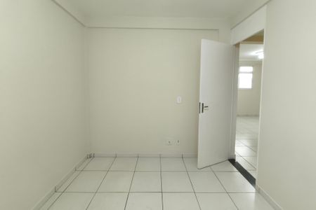 Quarto 2 de apartamento para alugar com 2 quartos, 57m² em Parque Residencial Vila União, Campinas