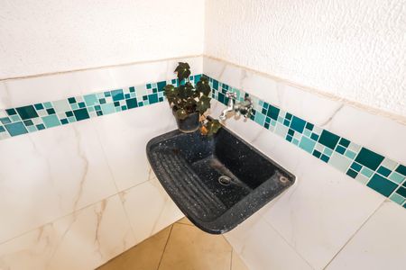 Casa à venda com 120m², 5 quartos e 2 vagas Casa à venda com 120m², 5 quartos e 2 vagasÁrea de Serviço