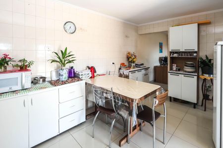 Casa à venda com 120m², 5 quartos e 2 vagas Casa à venda com 120m², 5 quartos e 2 vagasCozinha 2