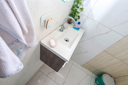 Casa à venda com 120m², 5 quartos e 2 vagas Casa à venda com 120m², 5 quartos e 2 vagasBanheiro 2