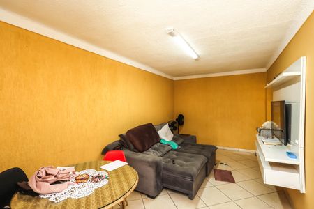 Casa à venda com 120m², 5 quartos e 2 vagas Casa à venda com 120m², 5 quartos e 2 vagasSala 1