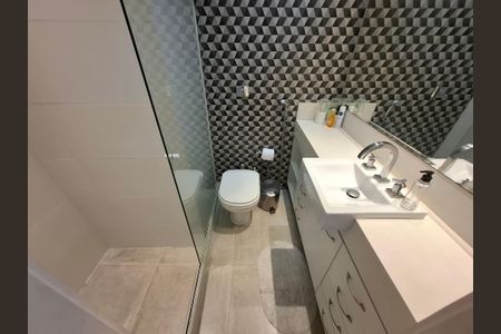 Apartamento à venda com 63m², 2 quartos e 1 vagaBanheiro da suíte 