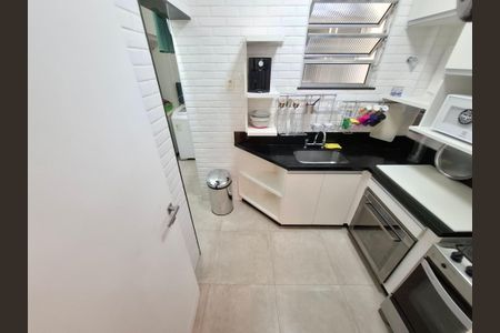 Apartamento à venda com 63m², 2 quartos e 1 vagaCozinha e Área de Serviço
