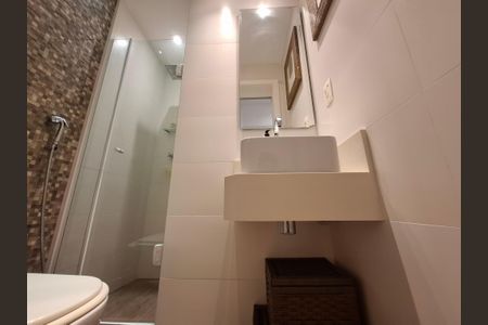 Apartamento à venda com 63m², 2 quartos e 1 vagaBanheiro 2