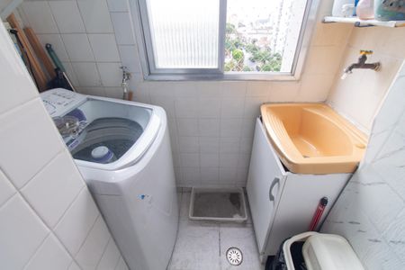 Apartamento à venda com 59m², 2 quartos e 1 vagaÁrea de Serviço