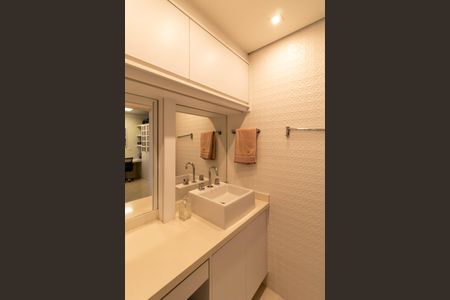 Apartamento à venda com 360m², 4 quartos e 3 vagas Apartamento à venda com 360m², 4 quartos e 3 vagasSuíte 3