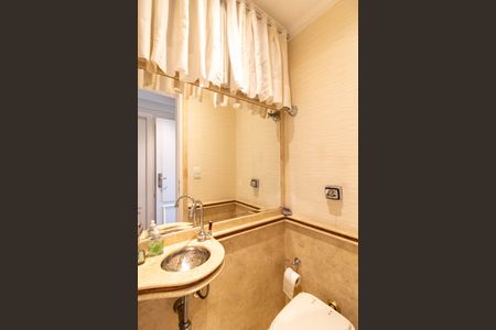 Apartamento à venda com 360m², 4 quartos e 3 vagas Apartamento à venda com 360m², 4 quartos e 3 vagasLavabo