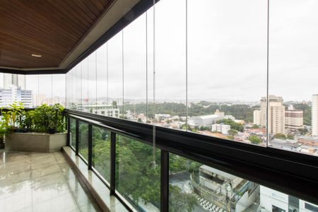 Apartamento à venda com 360m², 4 quartos e 3 vagas Apartamento à venda com 360m², 4 quartos e 3 vagasVaranda Gourmet