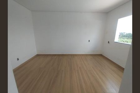 Casa à venda com 300m², 3 quartos e 4 vagasFoto 24