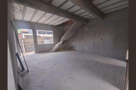 Casa à venda com 300m², 3 quartos e 4 vagasFoto 04