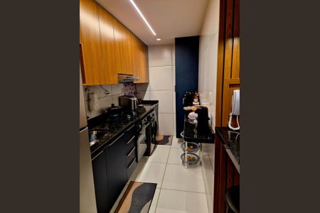 Cozinha de apartamento para alugar com 1 quarto, 44m² em Itapuã, Salvador