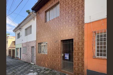 Casa à venda com 86m², 2 quartos e sem vaga Casa à venda com 86m², 2 quartos e sem vagaFachada