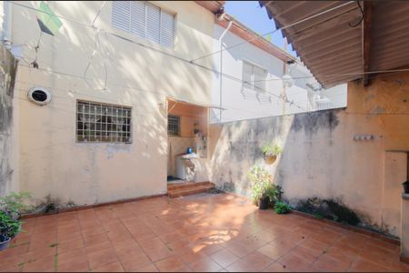 Casa à venda com 86m², 2 quartos e sem vagaQuintal