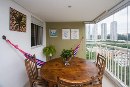Apartamento à venda com 3 quartos, 130m² em Chácara Santo Antônio (zona Sul), São Paulo
