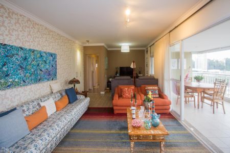 Apartamento à venda com 3 quartos, 130m² em Chácara Santo Antônio (zona Sul), São Paulo