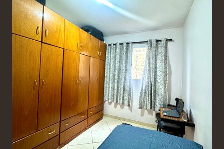 Apartamento à venda com 69m², 2 quartos e 1 vagaQuarto 2