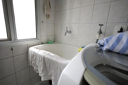 Apartamento à venda com 79m², 3 quartos e 1 vagaÁrea de Serviço