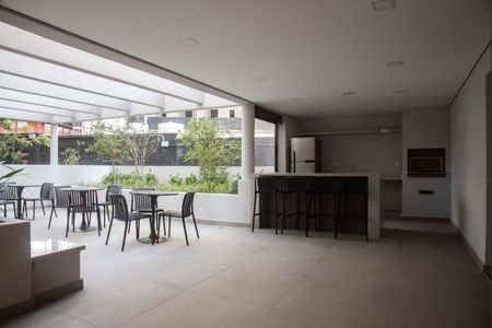 Apartamento para alugar com 40m², 2 quartos e sem vagaÁrea comum - Churrasqueira