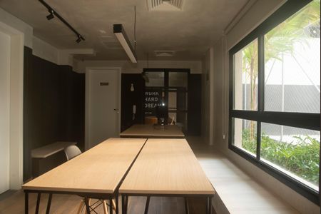 Apartamento para alugar com 40m², 2 quartos e sem vagaÁrea comum - Coworking