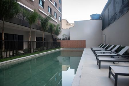Apartamento para alugar com 40m², 2 quartos e sem vagaÁrea comum - Piscina