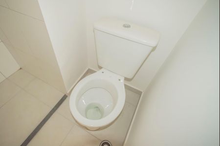 Apartamento à venda com 40m², 2 quartos e sem vaga Apartamento à venda com 40m², 2 quartos e sem vagaBanheiro