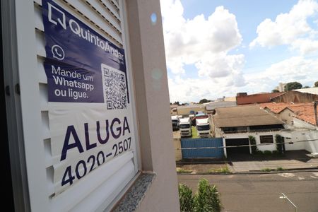 Apartamento para alugar com 63m², 2 quartos e 1 vagaPlaquinha