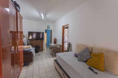 Sala de casa à venda com 3 quartos, 250m² em Nova Floresta, Belo Horizonte