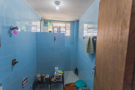 Casa para alugar com 250m², 3 quartos e 2 vagasBanheiro Social