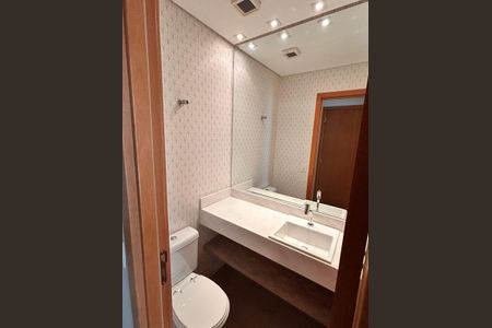 Apartamento para alugar com 122m², 2 quartos e 2 vagas Apartamento para alugar com 122m², 2 quartos e 2 vagasBanheiro