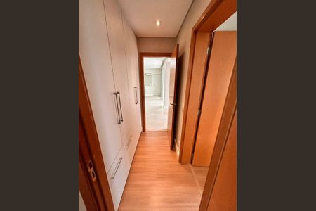 Corredor de apartamento para alugar com 2 quartos, 122m² em Tamboré, Santana de Parnaíba