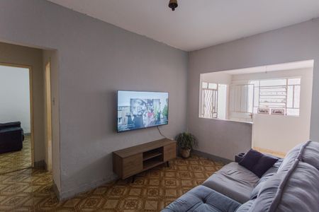 Sala de casa para alugar com 2 quartos, 130m² em Nova Floresta, Belo Horizonte