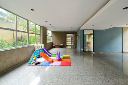 Apartamento para alugar com 100m², 3 quartos e 1 vagaÁrea comum - Playground