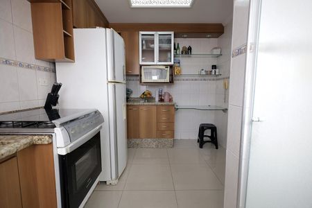 Apartamento à venda com 64m², 2 quartos e 1 vaga Apartamento à venda com 64m², 2 quartos e 1 vagaCozinha