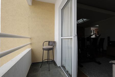 Apartamento à venda com 64m², 2 quartos e 1 vaga Apartamento à venda com 64m², 2 quartos e 1 vagaSacada