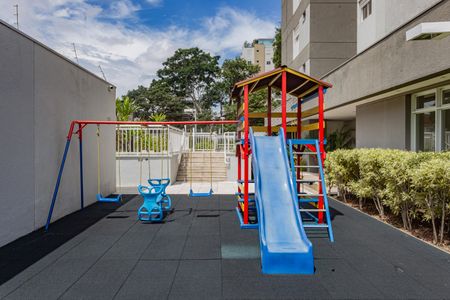 Apartamento à venda com 143m², 3 quartos e 3 vagasÁrea comum - Playground