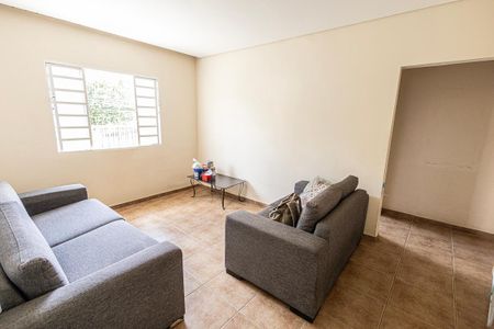 Casa para alugar com 3 quartos, 212m² em Candelária, Belo Horizonte