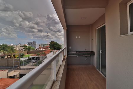 Apartamento para alugar com 61m², 2 quartos e 1 vagaVaranda