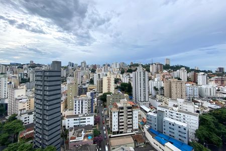 Vista da Sala de apartamento para alugar com 3 quartos, 80m² em Santo Antônio, Belo Horizonte