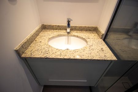 Apartamento para alugar com 70m², 2 quartos e 2 vagasBanheiro da Suíte