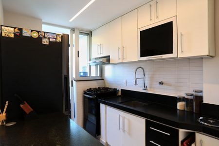 Apartamento para alugar com 76m², 2 quartos e 1 vagaCozinha e Área de Serviço