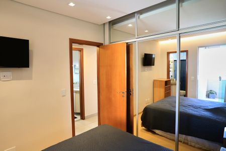 Apartamento para alugar com 76m², 2 quartos e 1 vagaSuíte