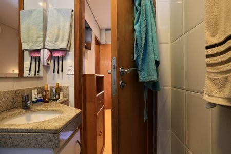 Apartamento para alugar com 76m², 2 quartos e 1 vagaBanheiro da Suíte