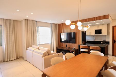 Apartamento para alugar com 2 quartos, 76m² em Ipiranga, Belo Horizonte