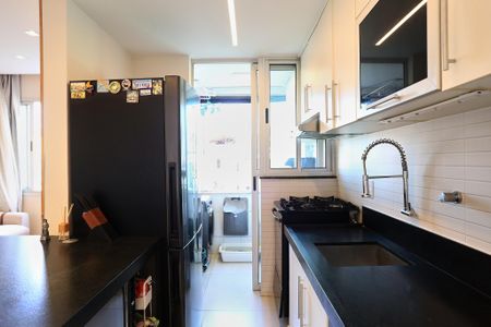 Apartamento para alugar com 76m², 2 quartos e 1 vagaCozinha e Área de Serviço