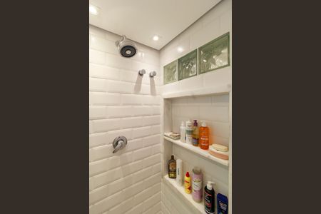 Apartamento à venda com 99m², 3 quartos e 2 vagasSuíte - Banheiro